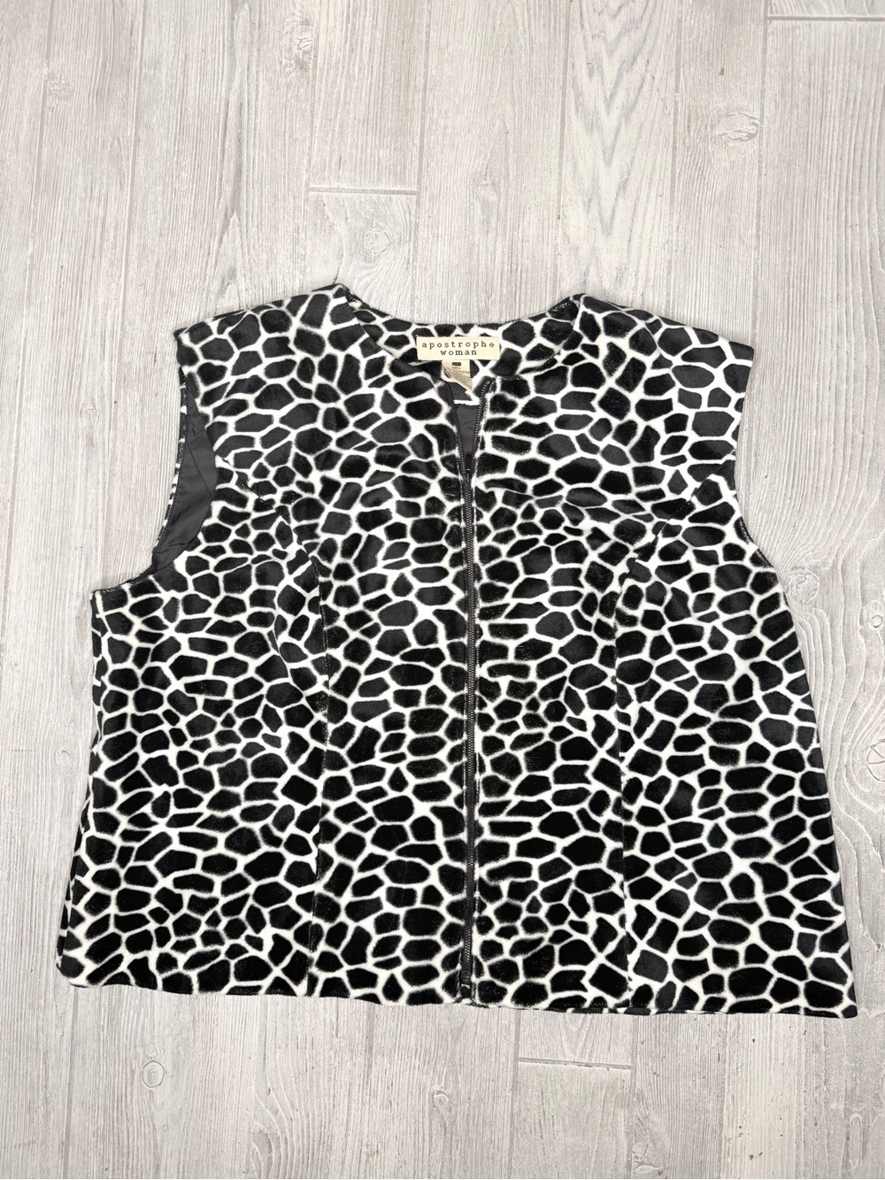 Apostrophe sleeveless animal print design shirt full zip shirt 22w